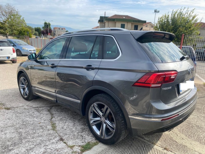 "Disponibile" Volkswagen Tiguan Sport  RLine Exterior 1.6 TDI 116 CV - immagine 6